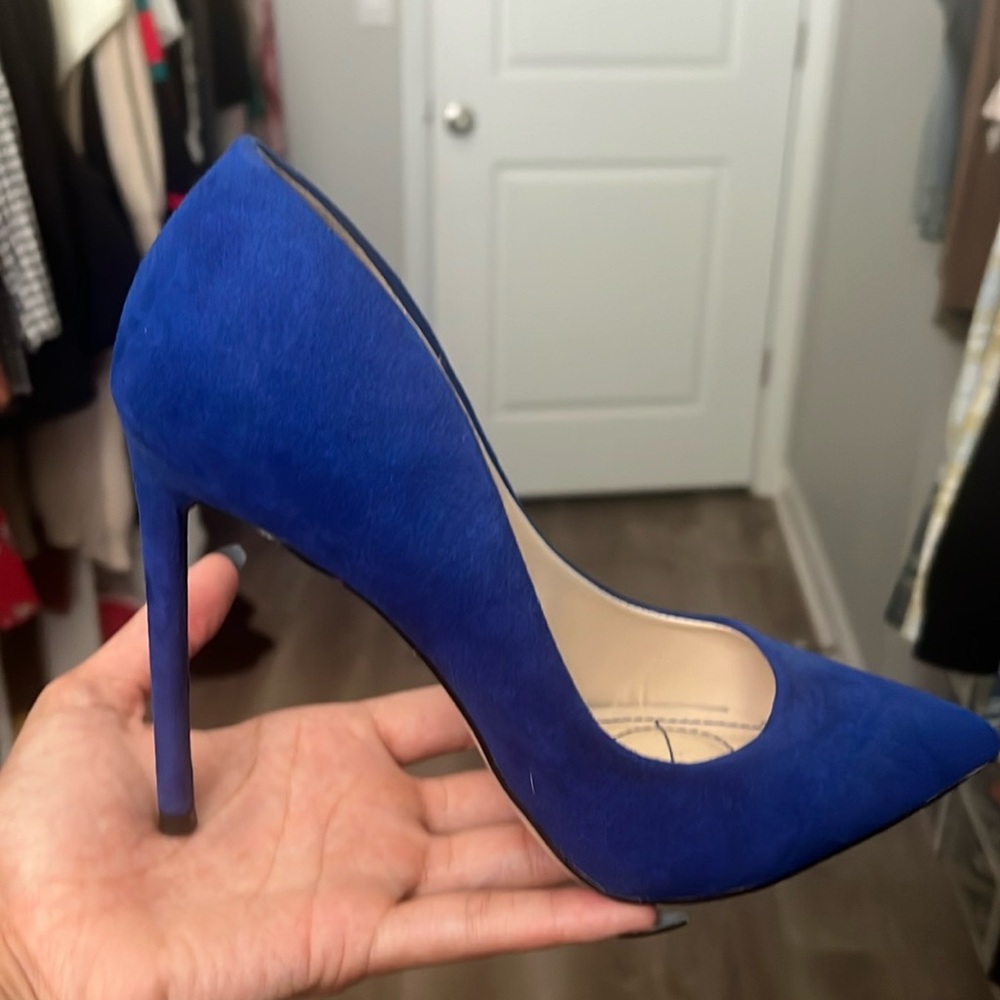 Electric Blue Pumps / Heels. Size 9!
